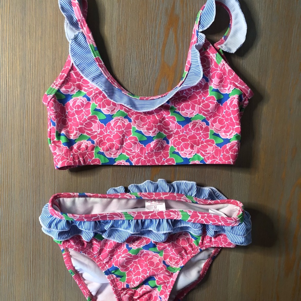 Girls two piece swimsuit, never worn - Garb